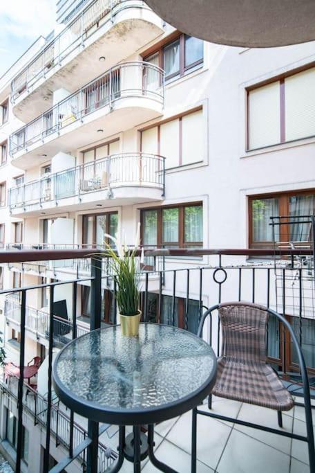 Free Parking! Soho Budapest 304, 4 Ppl, Ac, Fast Wifi, Smart Tv 외부 사진