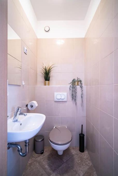 Free Parking! Soho Budapest 304, 4 Ppl, Ac, Fast Wifi, Smart Tv 외부 사진
