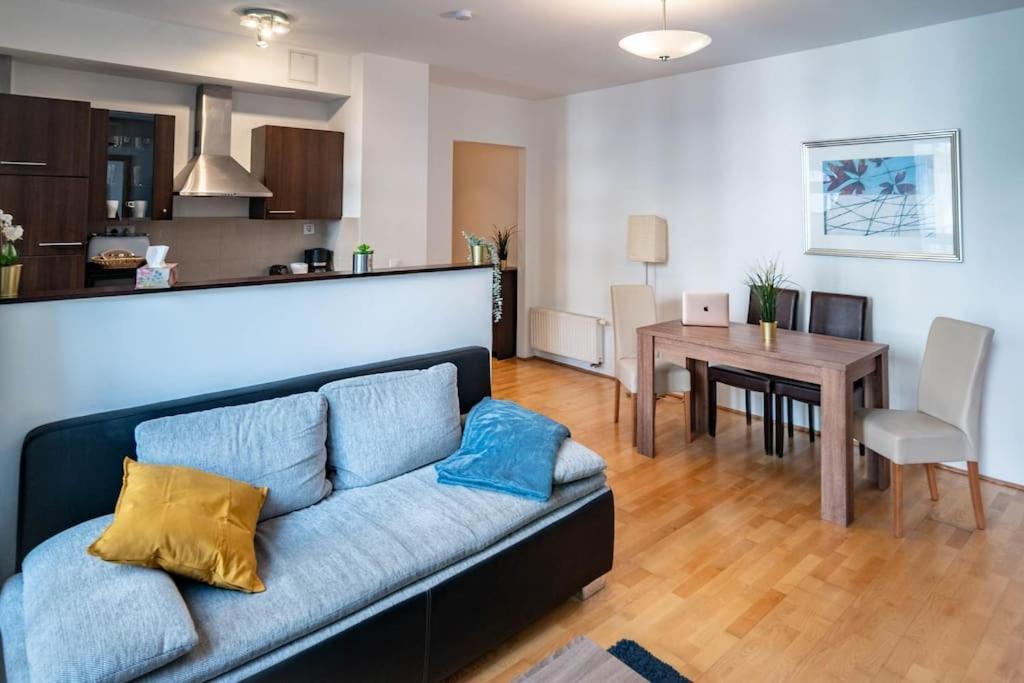 Free Parking! Soho Budapest 304, 4 Ppl, Ac, Fast Wifi, Smart Tv 외부 사진